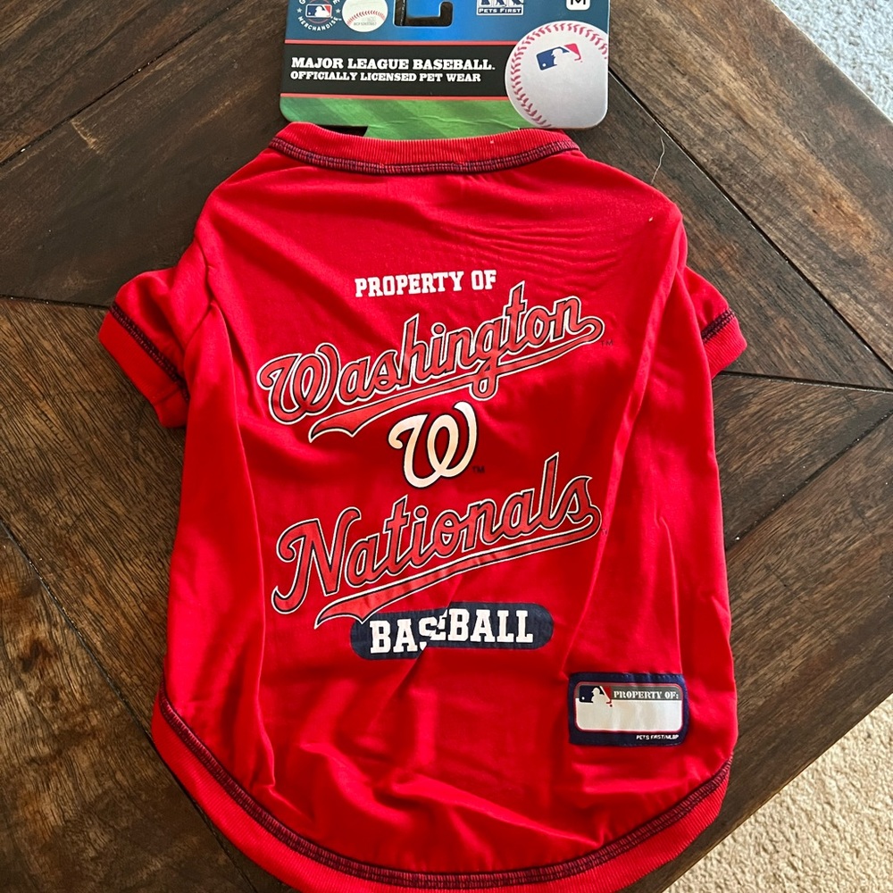 Washington Nationals Dog tee size medium NWT